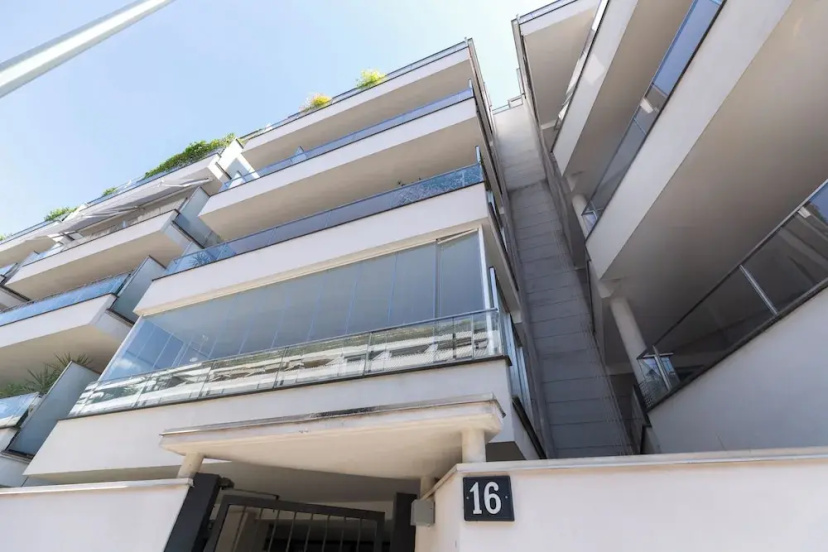 notaMi - Rolandi Duplex with Terrace — отель с удобным расположением в Милане