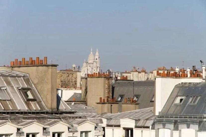 Цены на Central Paris - City Views Apartment в Париже