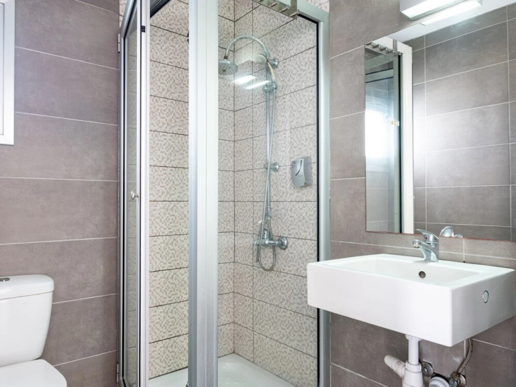 Rio Gardens - Lovely 1-bdr Apt w Balcony — забронировать отель в Айя-Напа