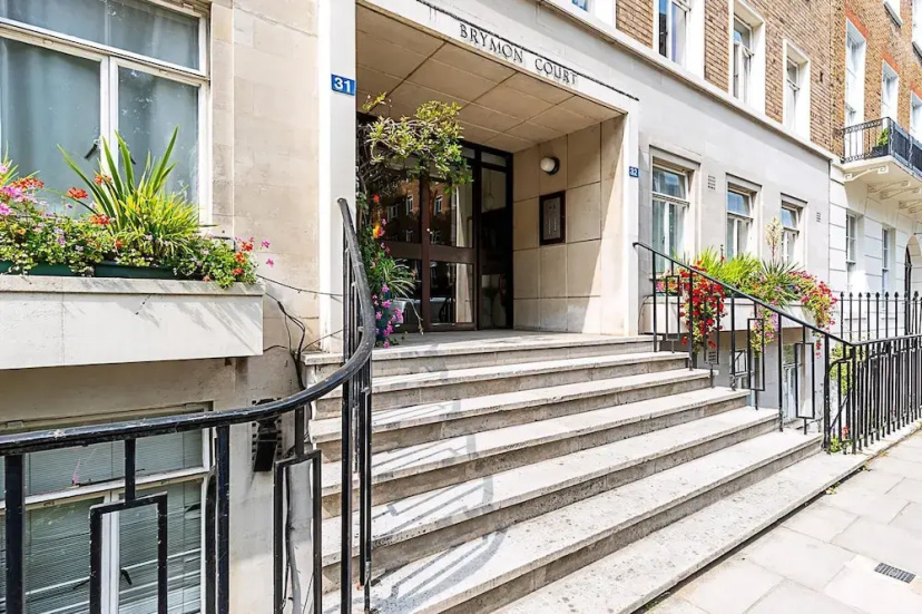 Chic Marylebone Central Flat — отель с удобным расположением в Лондоне