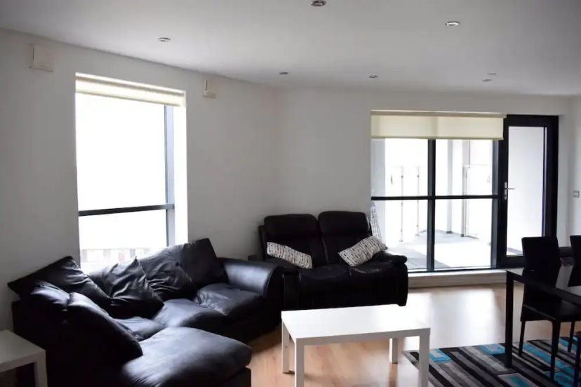 Цены на Bright and Spacious Apartment near London Bridge в Лондоне
