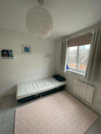 Цены на 2BD Flat With Views of Canary Wharf - Rotherhithe в Лондоне