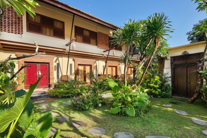 Mahe Garden Inn and Villas 3 — отель в Кута, Индонезия
