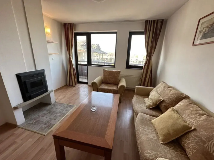 Spacious Mountain View Apartment — отель с удобным расположением в Банско