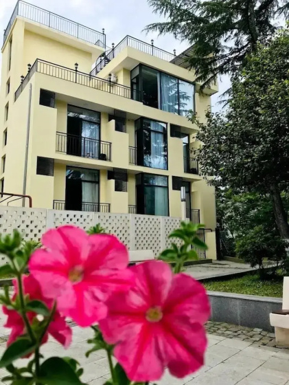 Hotel Gurya 3 — отель в Кобулети, Грузия