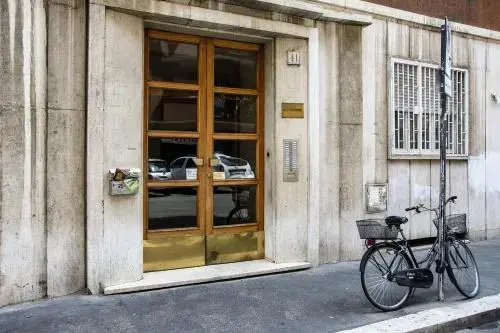 Laura's Apartment Vatican — отель с удобствами в Риме