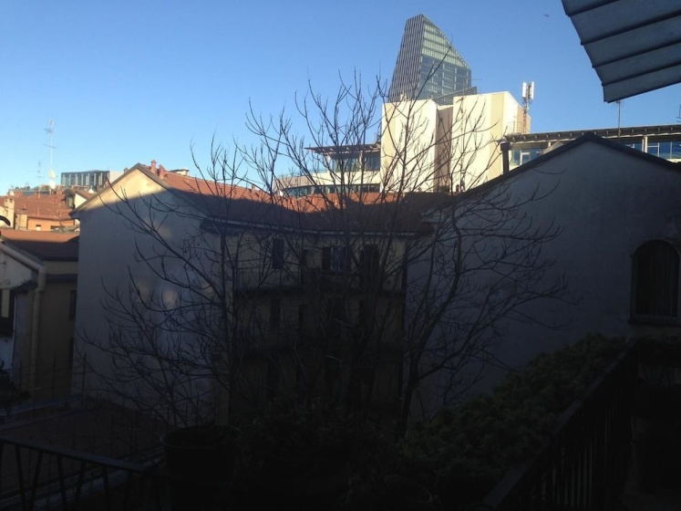 Charming Apartment Corso Como — отель с удобствами в Милане