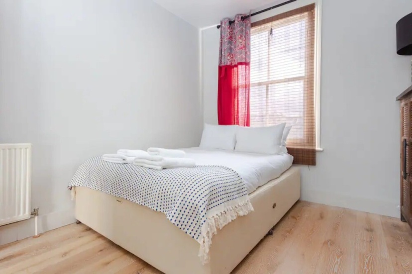 Charming 1 Bedroom Apartment in Vibrant East Dulwich — отель с удобствами в Лондоне