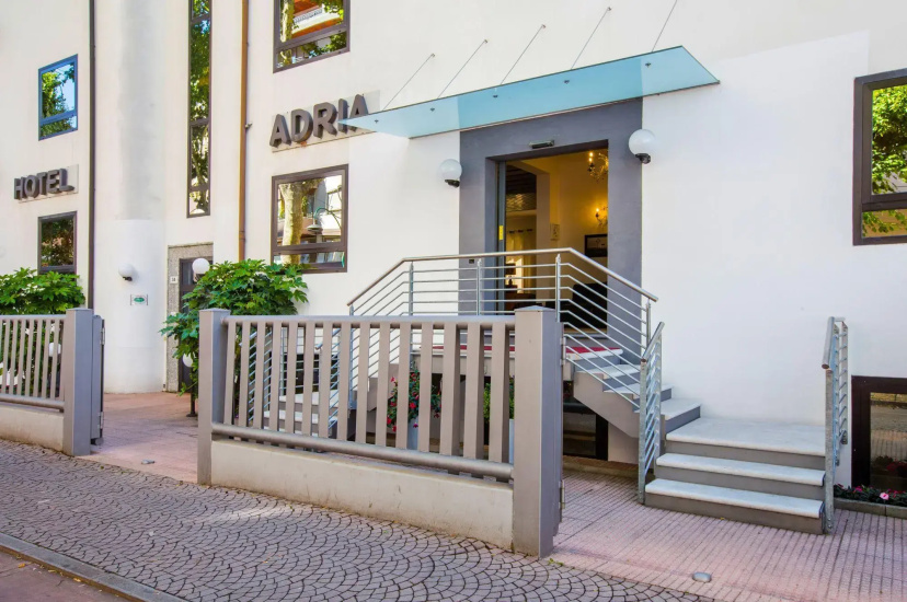 Hotel Adria — отель с удобным расположением в Венеции