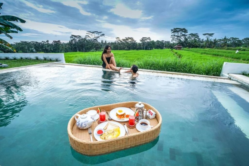 2 BR Villa with open view of rice paddies & sunset — отель в Убуде, Индонезия