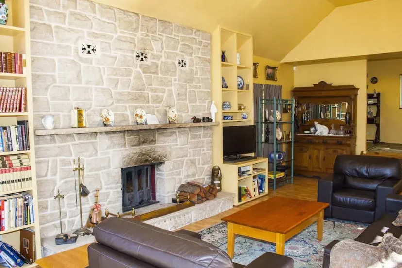 Цены на Bygone Beautys Cottages - Bronte Cottage в Сиднее