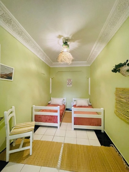 Charming Getaway in Casablanca Maroc, Cozy Home With Thoughtful Amenities — комфортный отель в Касабланке