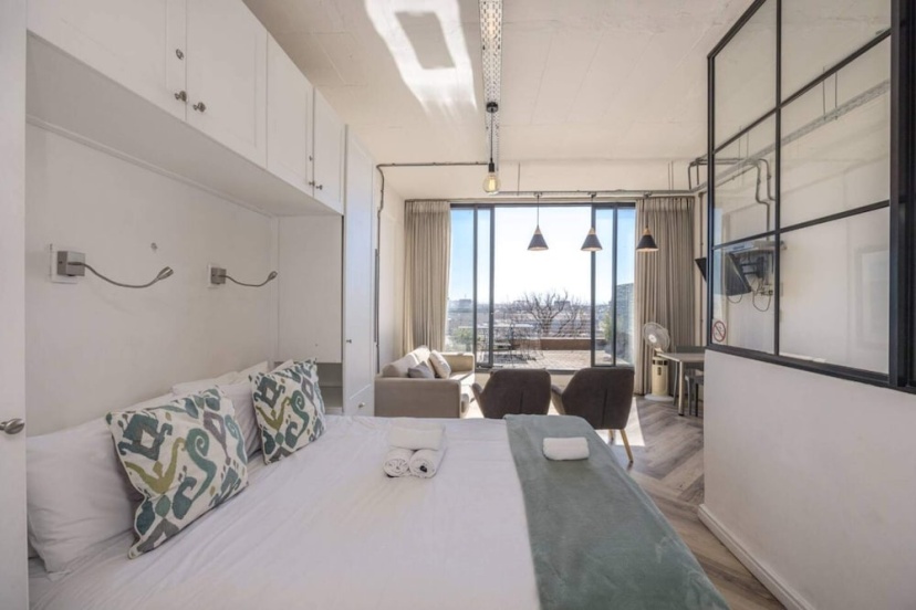 Homely Studio Apartment in Cape Town — отель в Кейптауне, Южноафриканская Республика