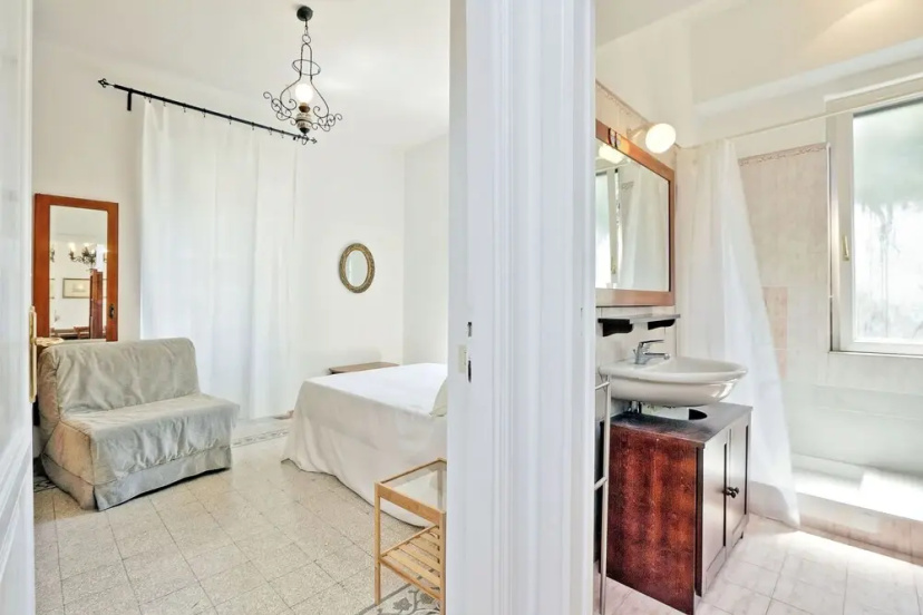 Beautiful Apartment With Terrace In The Appio Lati — комфортный отель в Риме