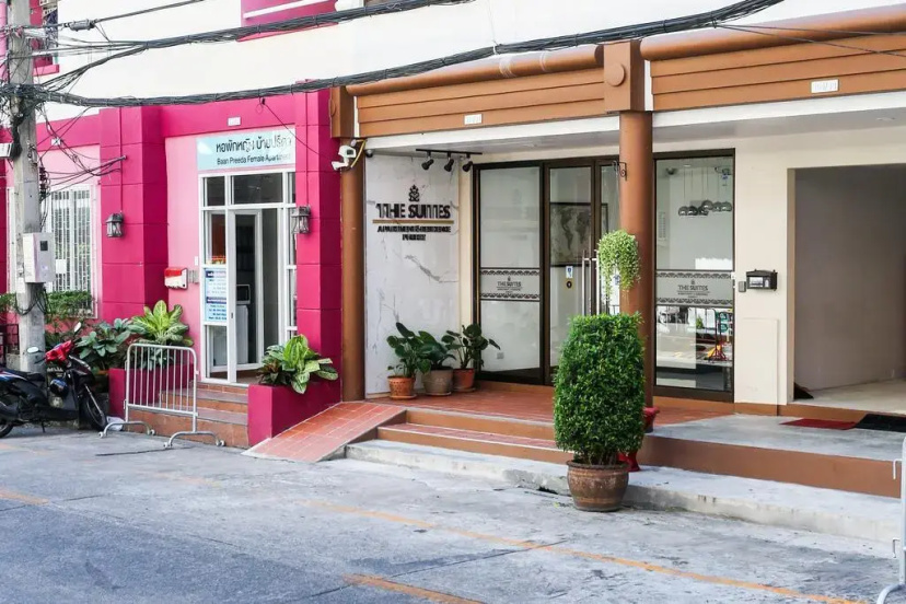 The Suites Apartment & Residence Phuket 3 — отель в Патонг, Таиланд