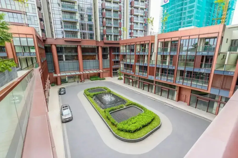 Metropole Deluxe Apartment View City — забронировать отель в Хошимине