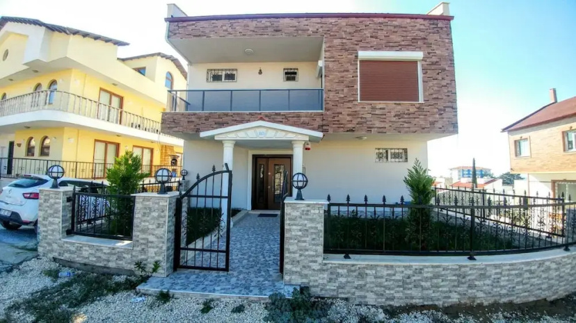 Villa Becerik — отель с удобным расположением в Kusadasi