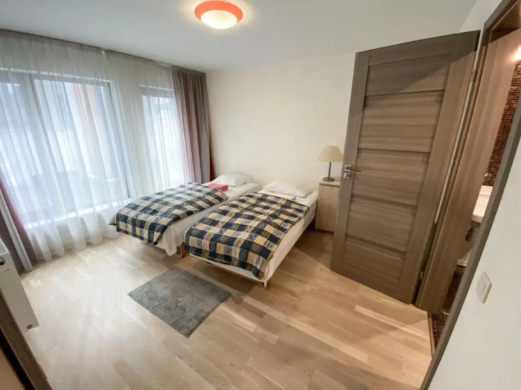 Old Town Apartment with Private Elevator — комфортный отель в риге