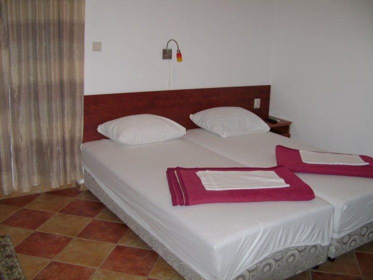 Guest House Ckuljevic — отель с удобным расположением в Будва