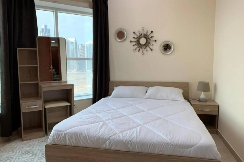 Cozy 2BHK Near to DMCC Metro Station -505 - Apartment in ดูไบ - Photo 1