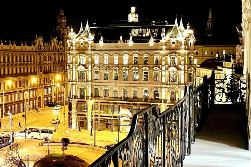Luxury Penthouse In Downtown — отель с удобствами в Будапеште