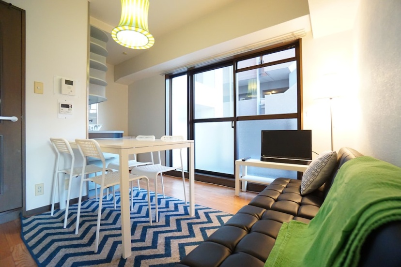 Цены на Terry's Apartment Shinsaibashi East I G07C в Осаке