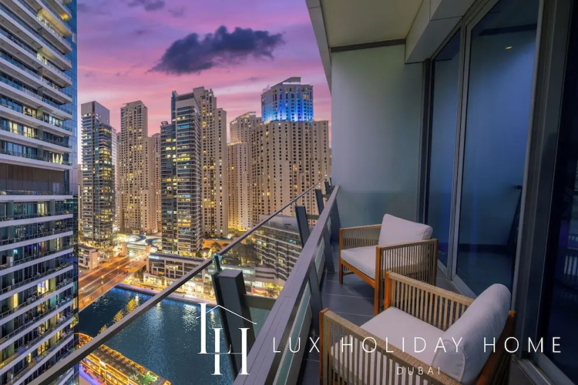 LUX The Silverene Marina View Studio 2 — отель с удобным расположением в Дубае