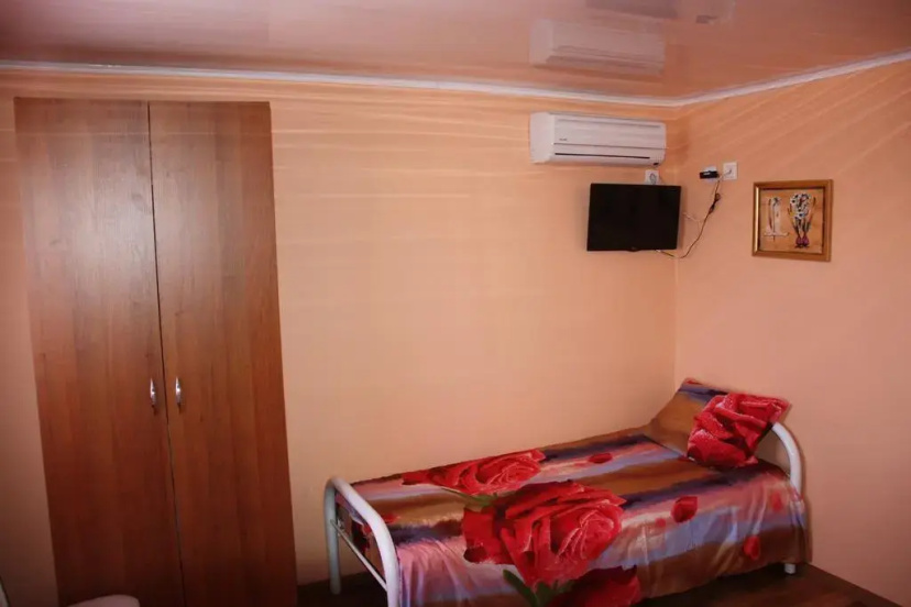 Guest House Viktoria House — отель в Ейске, Россия