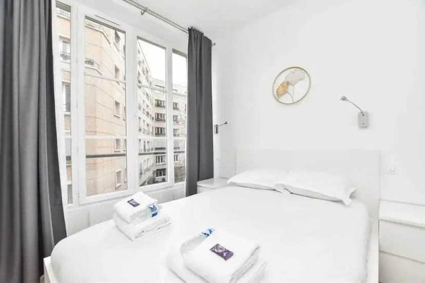 Magnificent Apartment - 1br/4p - Ste Marguerite — отель с удобствами в Париже
