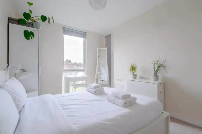 Modern 2 Bedroom Flat in Elephant and Castle — отель с удобным расположением в Лондоне