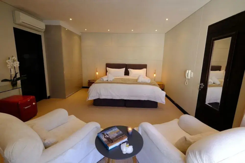 Цены на Beta Beach Guest House в Кейптауне
