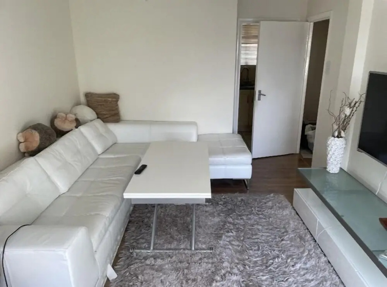 Charming 1-bed Apartment, Vibrant London Location — отель в Лондоне, Соединенное Королевство