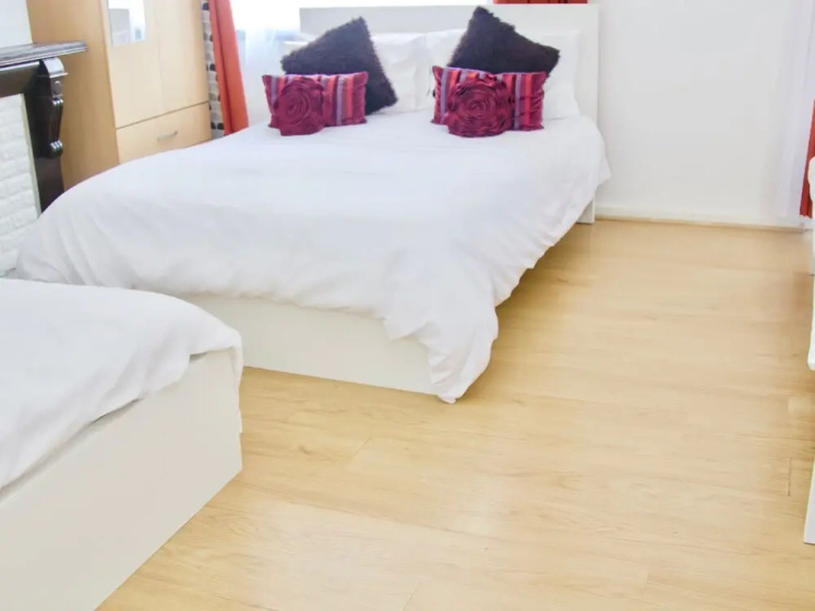 CN Apartments - Near Canary Wharf — отзывы гостей и цены