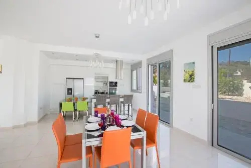 Цены на Beautiful 5 Star Holiday Villa in a Prime Location in Protaras, Book Early To Secure Your Dates, Protaras Villa 1230 в Протарас