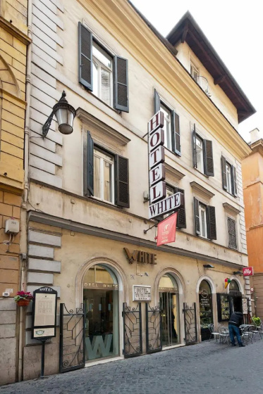 White Hotel 4 — отель в Риме, Италия