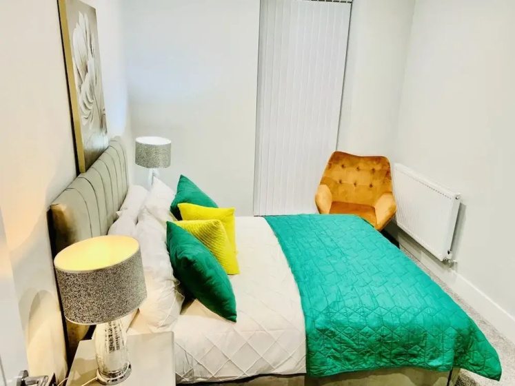 Stunning 2-bed Apartment in Barking — отель с удобным расположением в Лондоне