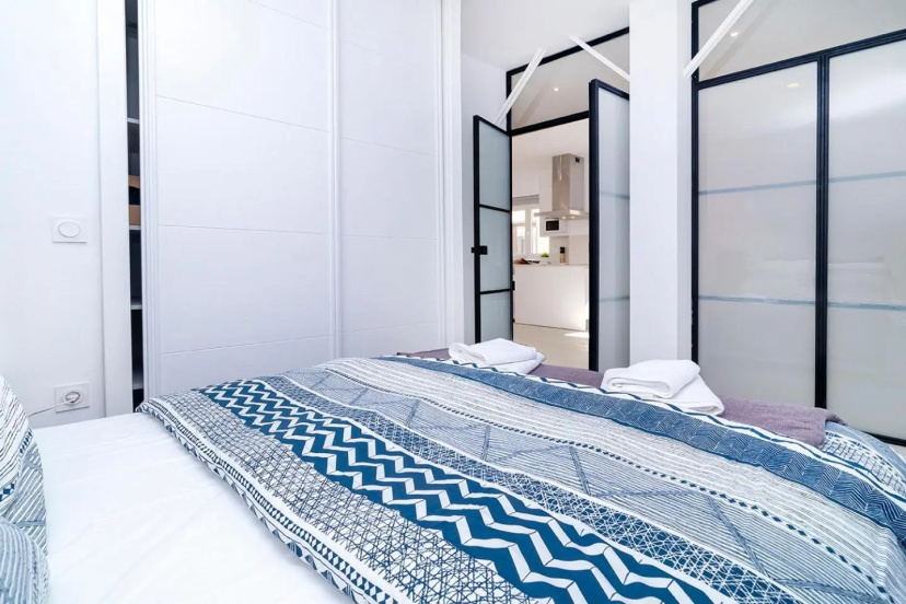 Smiling Apartment Near Puerta del Sol by Batuecas — отель с удобным расположением в Мадриде