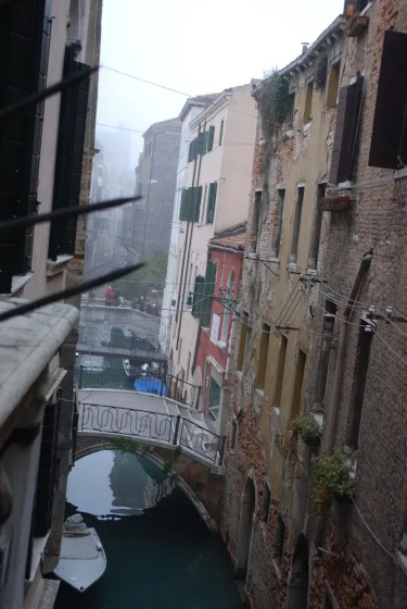 Venice Canal View Apartment — отель в Венеции, Италия