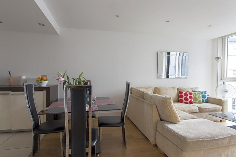 Times Square Serviced Apartments — отель с удобствами в Лондоне