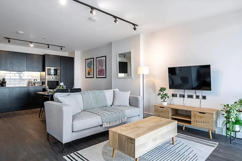 Sky-high Apartment With Modern Decor — забронировать отель в Лондоне