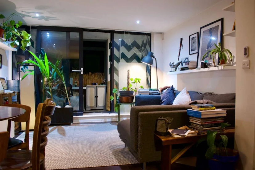 Цены на Cosy Modern 2 Bedroom Apartment With Balconies By Shoreditch в Лондоне
