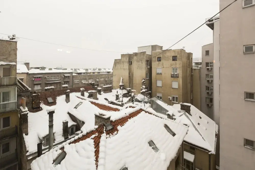 Belgrade Center Apartment V — отель с удобствами в Белграде