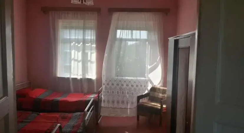 House Snezhana — отель в Батуми, Грузия