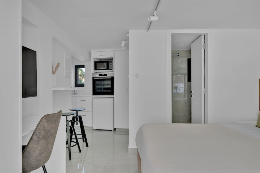 Phaedrus Living: Alkminis Seaview Suites Litore — забронировать отель в Пафос