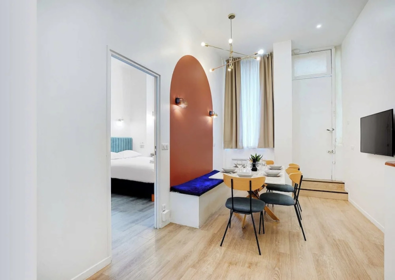 Цены на Amazing Apartment - 2br/8p - Place Pigalle в Париже