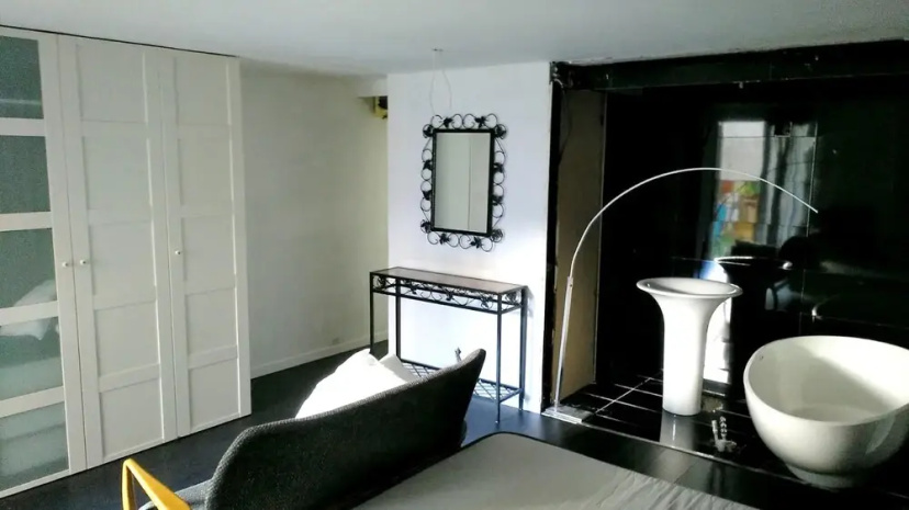 Apartment With 4 Bedrooms in València, With Terrace and Wifi - 5 km Fr — отель с удобным расположением в Валенсии
