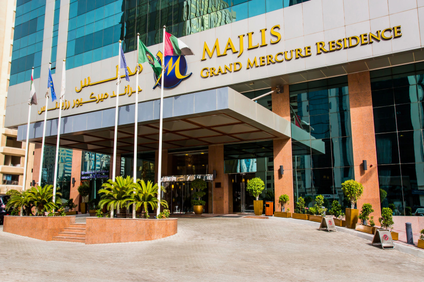 Majlis Grand Mercure Residence Abu Dhabi — комфортный отель в Абу
