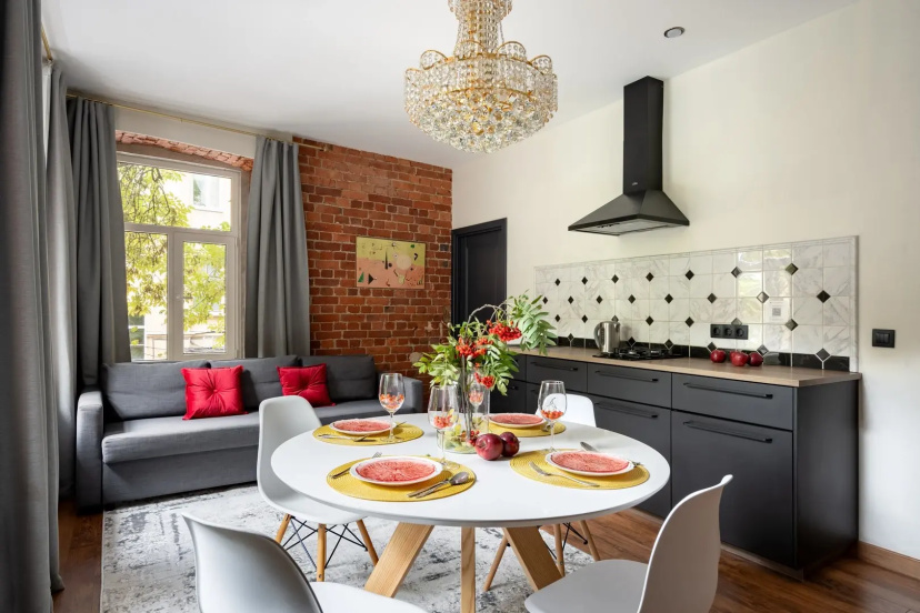 Цены на LetYourFlat Loft A в Санкт-Петербурге