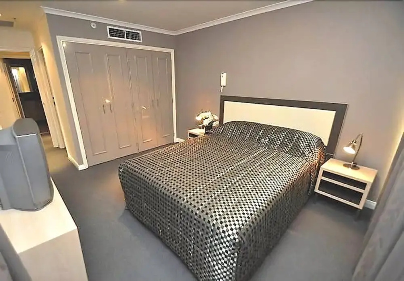 Цены на Pyrmont Murray Apartments в Сиднее