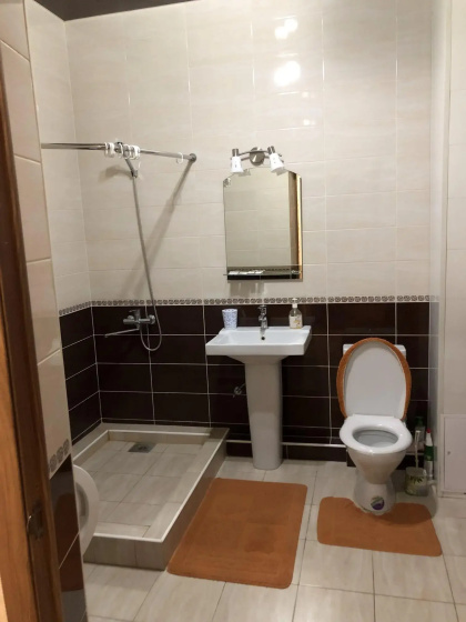 Apartamenty na ulice Cernysevskogo 203 — забронировать отель в Нальчике